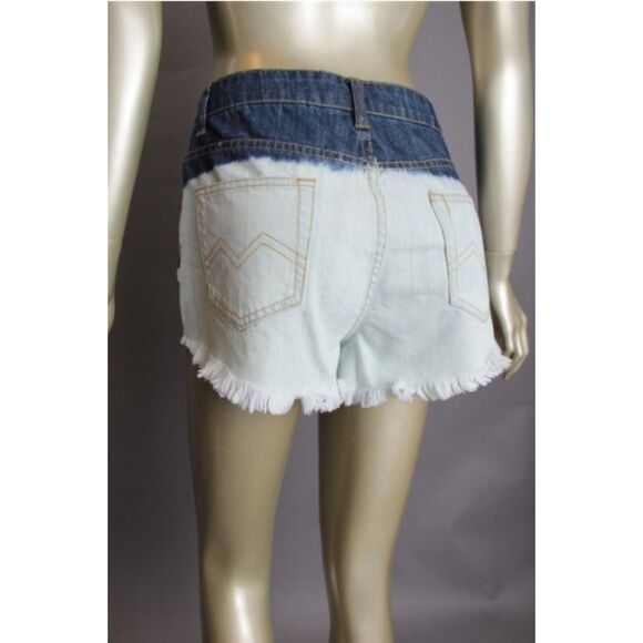 NWT MINKPINK Aztec Print Bleached Dip Dyed Denim Shorts M - Picture 6 of 7